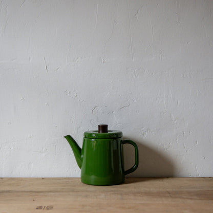 Noda Horo Enamel Kettle 1.5L Green | Noda Horo | Miss Arthur | Home Goods | Tasmania